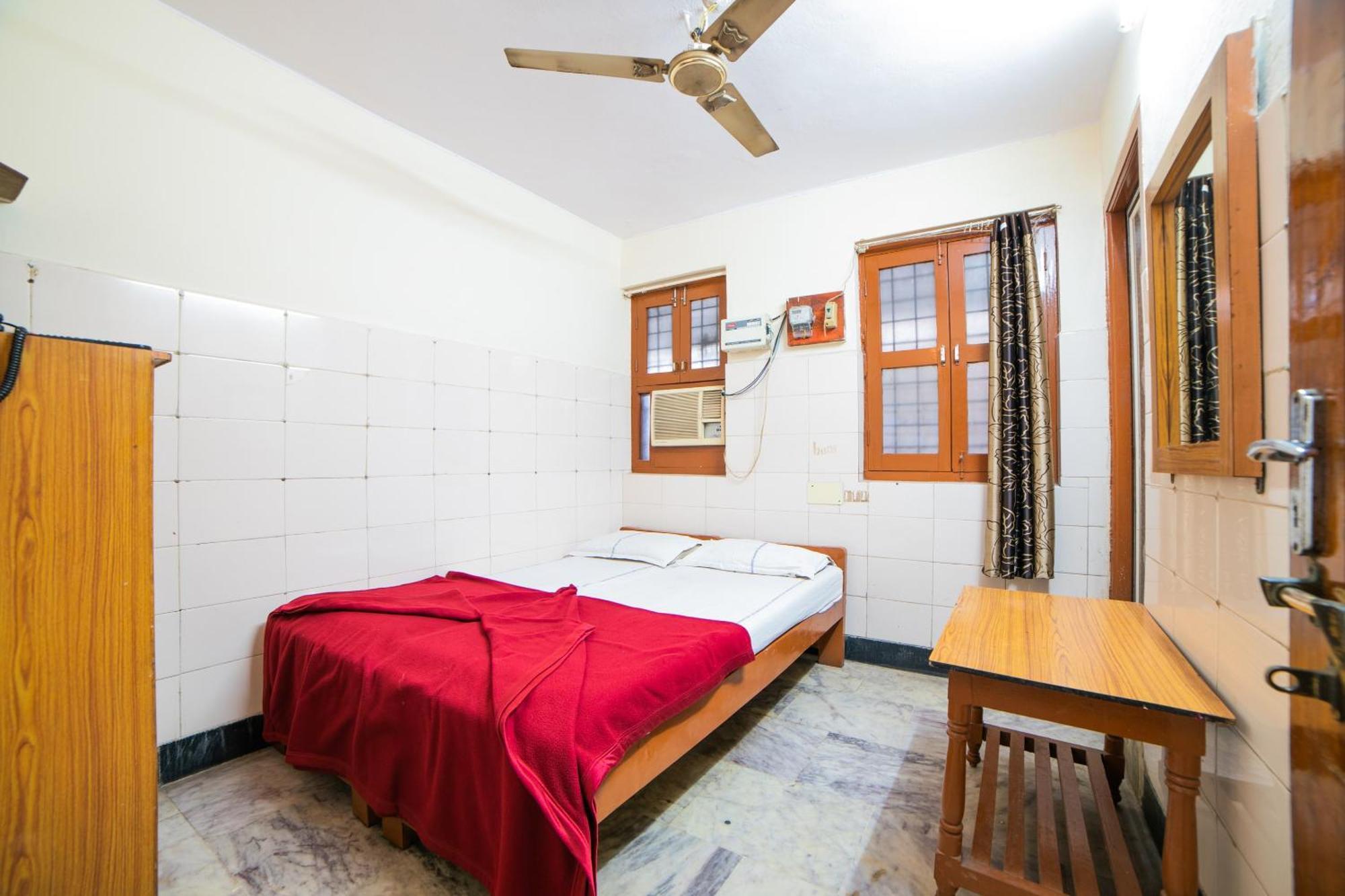 Hotel O Sree Radha Lodge Near Snow World Secunderabad Екстер'єр фото