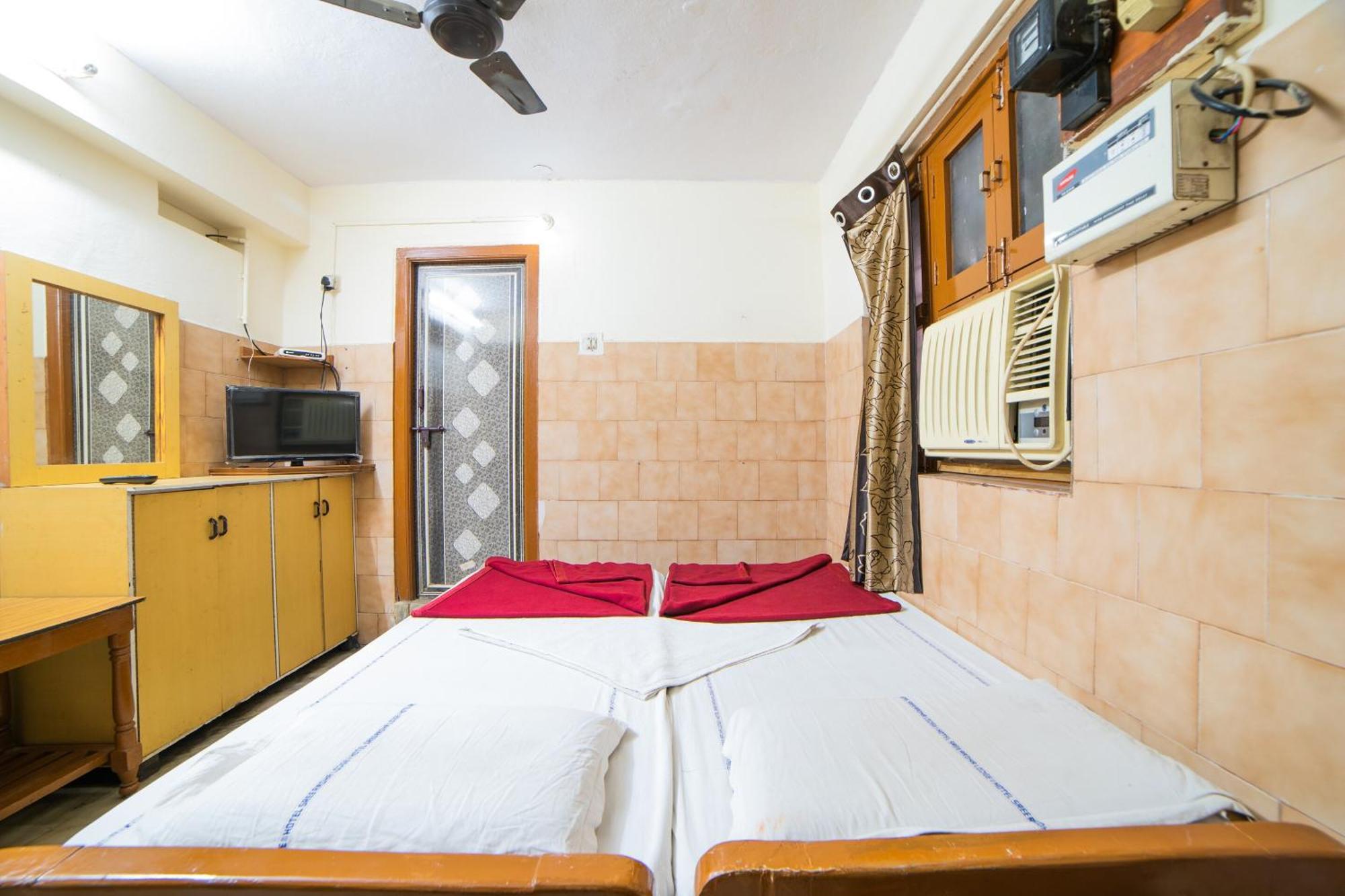 Hotel O Sree Radha Lodge Near Snow World Secunderabad Екстер'єр фото